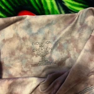 Tie dye workout leggings. Size Medium.